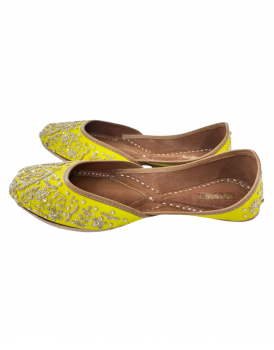 Golden Glow Yellow Jutti